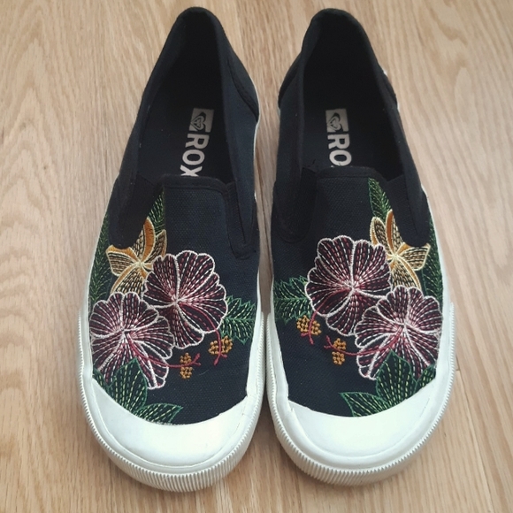 Roxy Shoes - Roxy Pepperdine Canvas Slip On Shoes